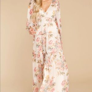 Never worn beautiful maxi dress